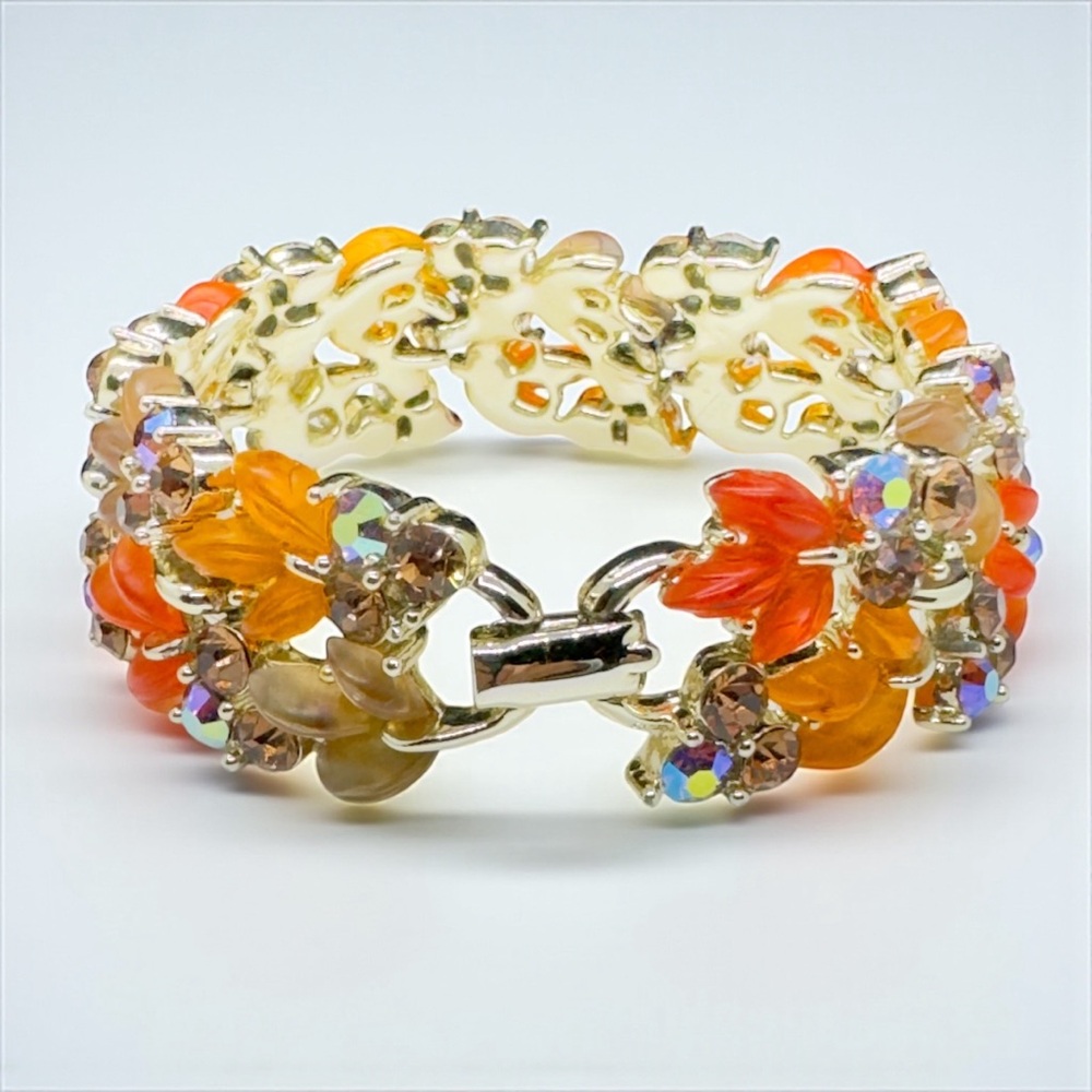 Vintage Hallmarked Lisner Fall Colored Acrylic Leaves & Rhinestone Bracelet - Picture 6 of 12